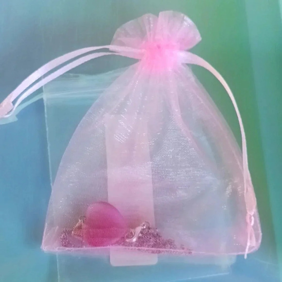 Breast cancer awareness heart. 18 inch stainless steel necklace n charm..NWT - Picture 4 of 4